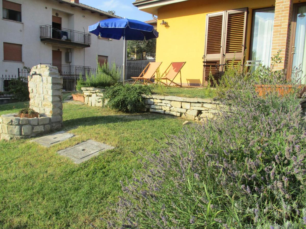 Il Risveglio Dei Sensi Villa Fossato di Vico Exterior foto